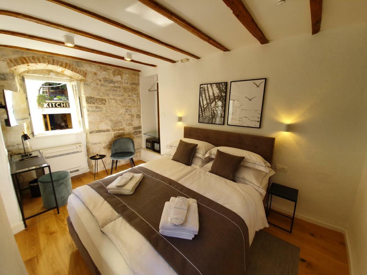 The Suites At Central Split Extérieur photo